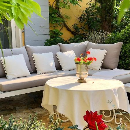 Вилла L'Ile Aux Fleurs Ventabren Экстерьер фото