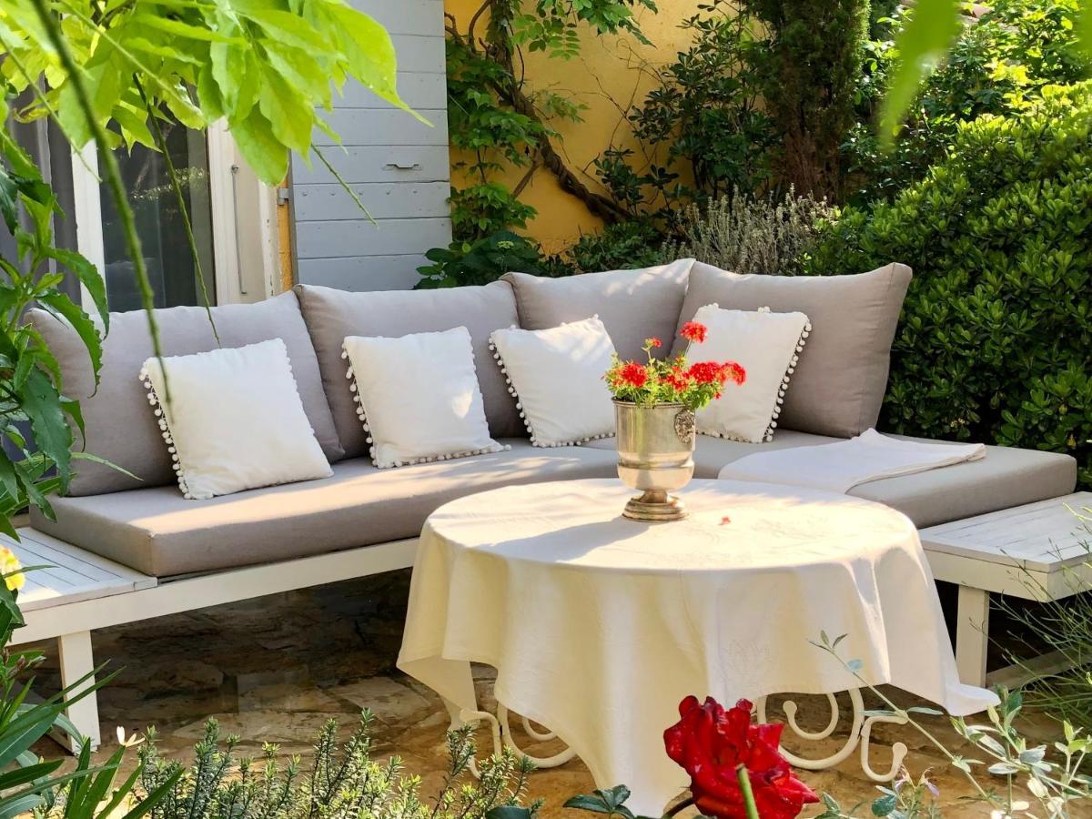 Вилла L'Ile Aux Fleurs Ventabren Экстерьер фото