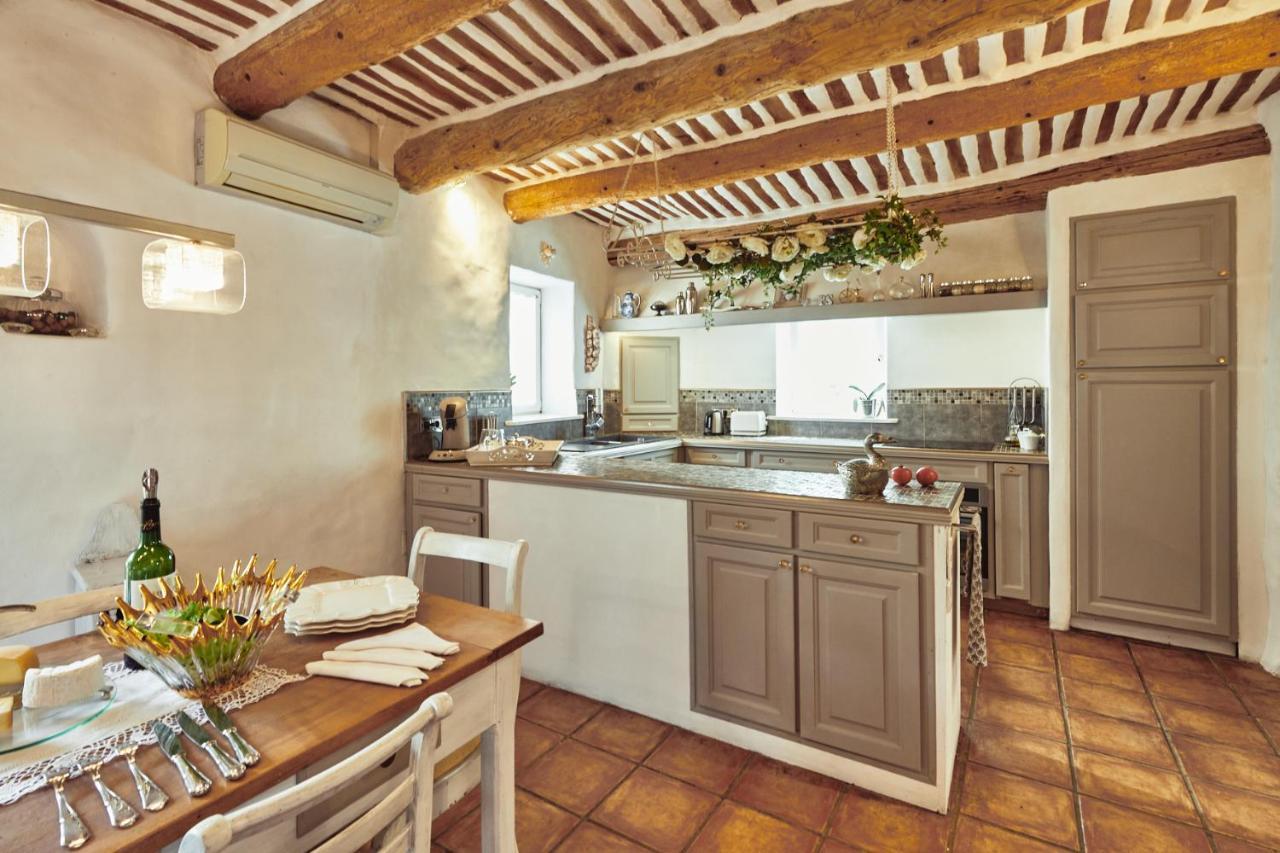 Вилла L'Ile Aux Fleurs Ventabren Экстерьер фото